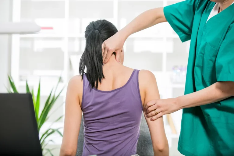 Understanding Lumbar Spinal Decompression Therapy: How it Relieves Leg Pain and Improves Mobility Understanding Lumbar Spinal Decompression Therapy: How it Relieves Leg Pain and Improves Mobility